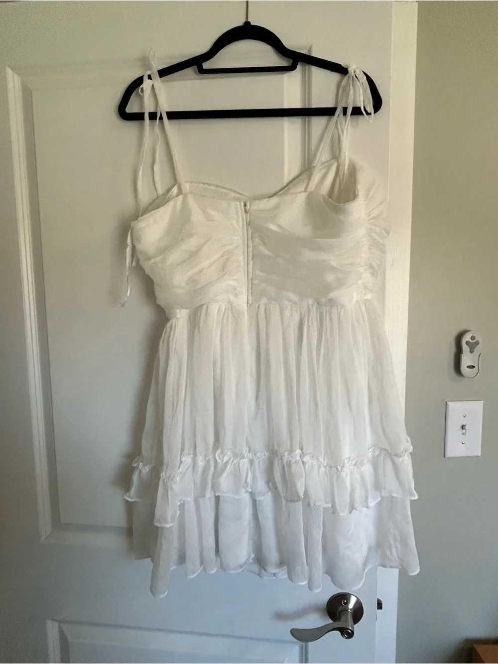 Lulu's white mini dress - Picture 4 of 5